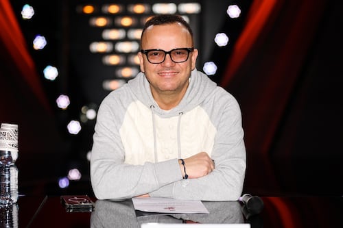 Gigi D'Alessio tuona contro il Pd: "Cambiate mestiere"