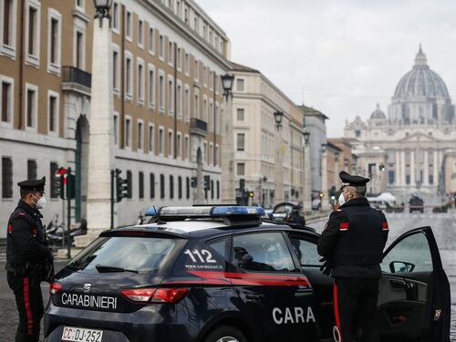 Covid, il lockdown totale si avvicina: il Cts vuole richiudere tutto