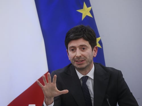 Green pass a lavoro anche durante l’estate: la finta apertura del governo ai no-vax