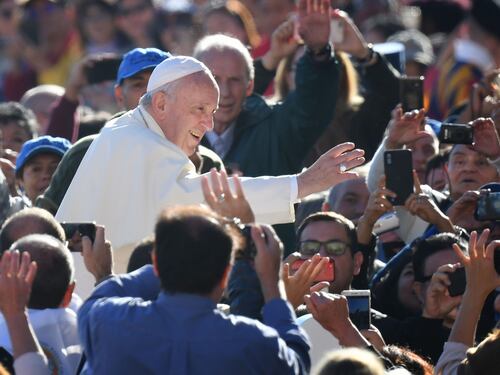 Il Papa ai novelli sposi: ci vuole coraggio per sposarsi