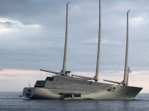 Ore contate per lo yacht da 425 milioni in rimessaggio a Trieste. Il proprietario è nella black list dell'Ue