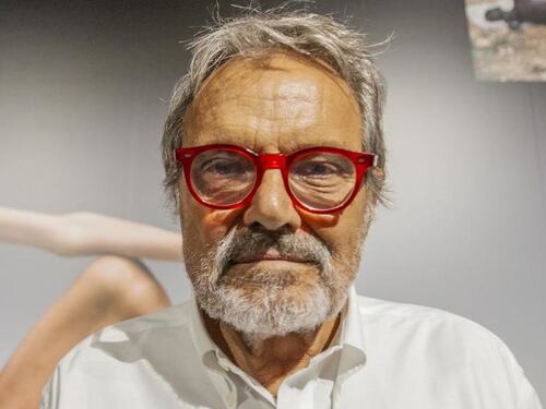 Oliviero Toscani, insulti senza freni: "A destra solo deficienti. E Meloni..."