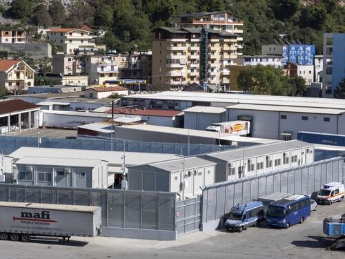 Albania, il tribunale di Roma non convalida il trattenimento dei migranti