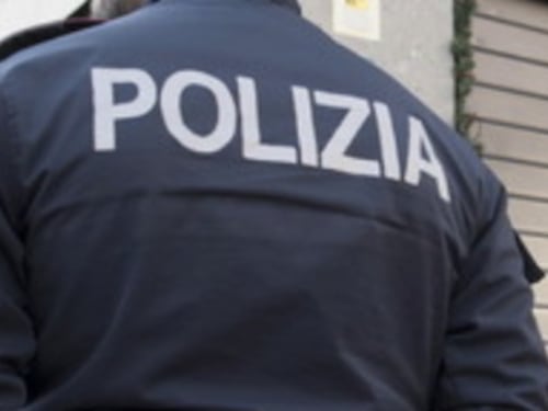 Due calciatori arrestati per violenza di gruppo. Uno è il figlio di Cristiano Lucarelli