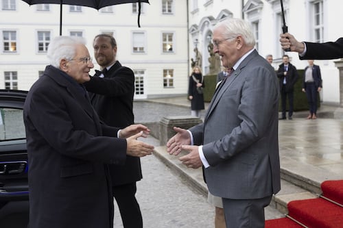 Mattarella a colloquio con Steinmeier a Palazzo Bellevue