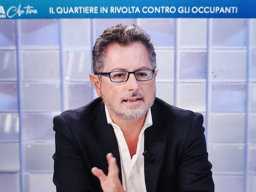 Ilaria Salis rinnegata dal "collega" di Avs: "Idee diverse", stupore da Parenzo
