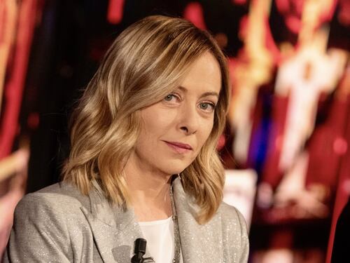 Repubblica e la sinistra contro Meloni. Non accettano le critiche