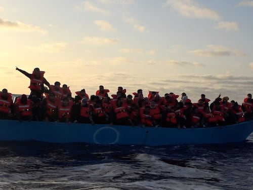 Migranti, sos ciclone libico: nel Paese in 700mila pronti a raggiungere l’Europa
