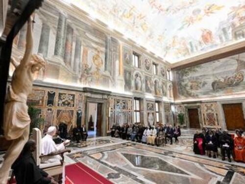 Papa Leone alla Commissione anti-abusi: "Puntare sulla prevenzione"