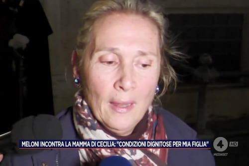 Cecilia Sala, la paura della madre Elisabetta Vernoni: "Notizie non rassicuranti"