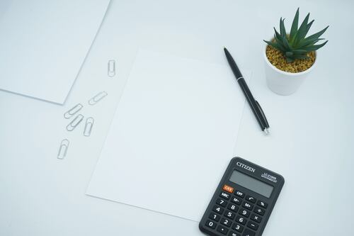 Pensioni, rivalutazione e aumenti nel 2024: a chi spettano e come funziona
