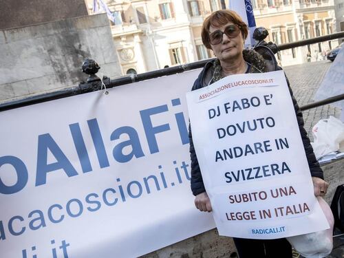 Biotestamento, la discussione parte alla Camera ma l'Aula è semivuota