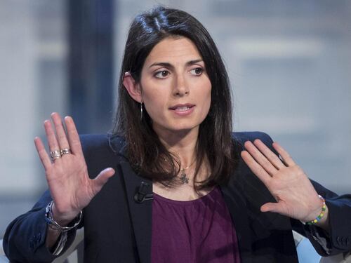Processo Marra, Raggi testimonieràLa sindaca: "Se rinviata a giudizio non mi dimetto"