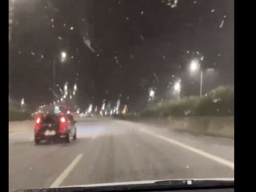 A Roma cade la neve, i social impazziscono
