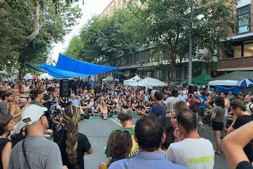 Spin Time, feste e strada di nuovo chiusa nel week end. Residenti: "Ora basta"