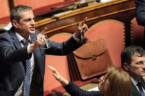 Il senatore M5S Airola picchiato a Torino