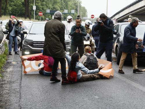 Ambientalisti, gli ecovandali prendono di mira i Suv. Cosa succede a Torino