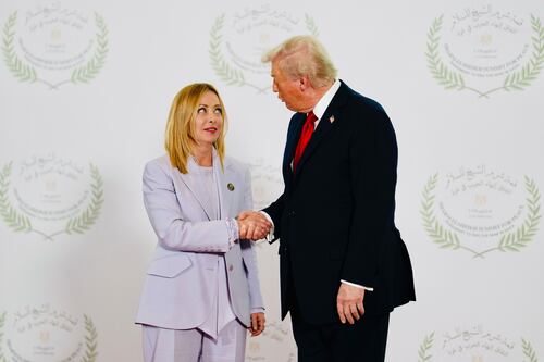 Trump elogia Meloni e scarica Londra e Madrid: “Amo l’Italia, Giorgia una grande leader"