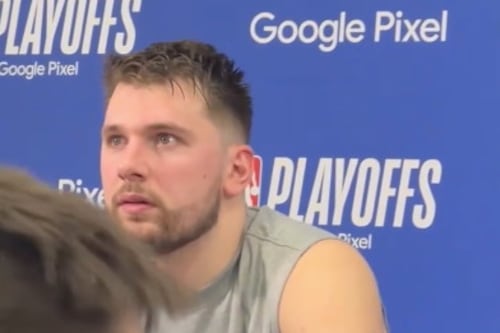 Playoff Nba, gemiti vietati ai minori in conferenza stampa: cosa fa Luka Doncic