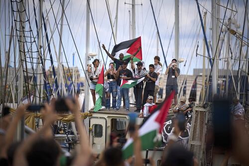 Sumud Flotilla, la minaccia dei centri sociali del Nordest: "Blocchiamo il porto di Venezia"