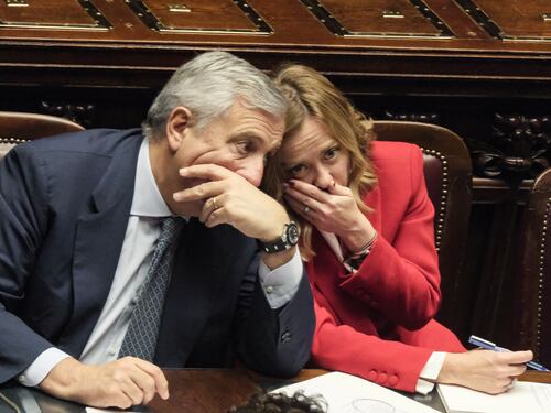Migranti, Tajani difende l’accordo con l’Albania: “Scelta coraggiosa e piace all’interno dell’Ue”