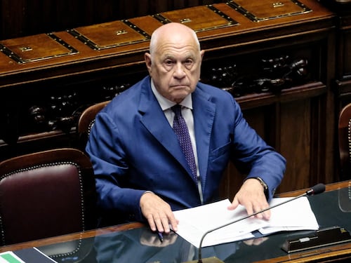 Dl carceri è legge, ma divampa la polemica. Nordio pronto a salire al Quirinale