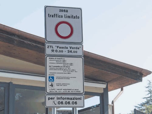 Ztl e biglietti del bus, la Regione di Rocca ferma Gualtieri