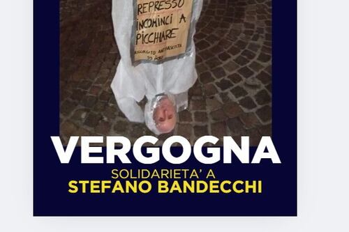 Terni, intimidazione a Bandecchi: il fantoccio a testa in giù davanti al Comune
