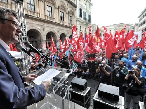 Governo, i sindacati scendono in piazza. Cosa chiedono a Meloni