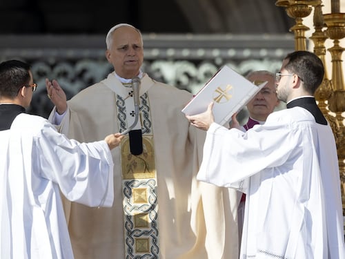 Vaticano, Papa Leone proclama sette nuovi santi: chi sono. Poi l’appello per la pace
