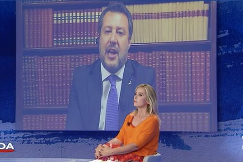 Matteo Salvini, che sfuriata alla De Gregorio: "Non paragonare i nostri nonni ai migranti con i 30 euro"