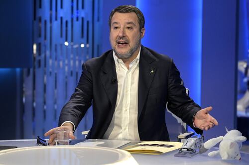 Salvini a Otto e mezzo, che duello con Gruber e Giannini: "A Torino terrorismo"