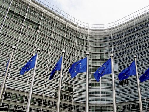 L'Europa cresce ma l'Italia è fanalino di coda