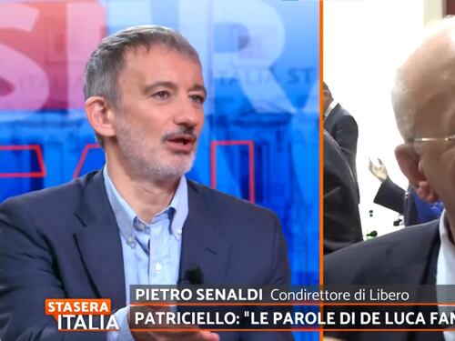 Stasera Italia, "geloso di Meloni". Schiaffo di Senaldi a De Luca: ormai fa il battutista