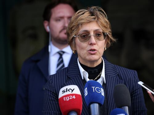 Giovani violenti, Bongiorno: “Aggressività aumentata per colpa del cellulare”