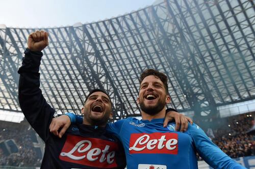 Tris al Bologna, il Napoli risponde alla Juve. Crolla la Fiorentina