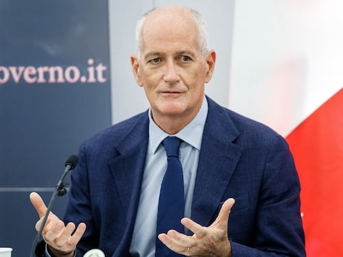 La lista dei filo-Putin si tinge di giallo. Franco Gabrielli: dai servizi segreti nessun dossier al Copasir