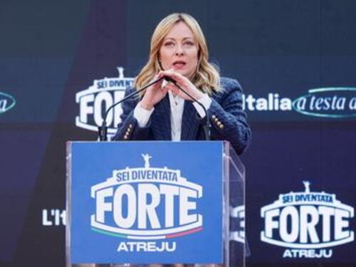 Atreju, stoccata di Meloni a Schlein: "Chi scappa non ha contenuti"