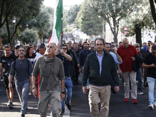Piero Sansonetti spazza via le ipocrisie: “Sono antifascista, ma Roberto Fiore non deve restare in carcere”
