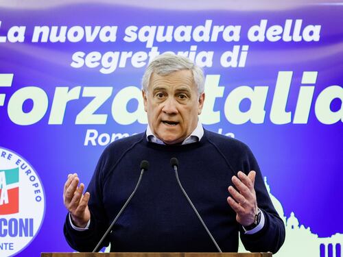 Forza Italia, quel regalo a Berlusconi che vale 10. Tajani e l’obiettivo doppia cifra
