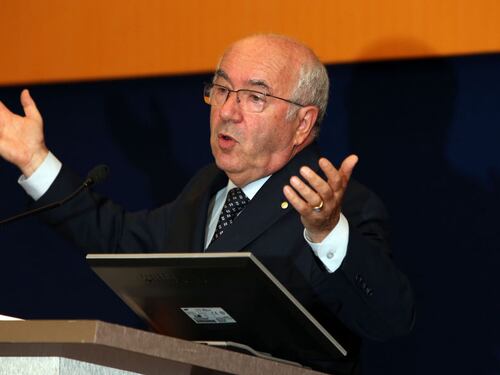 Niente presidente, tutto rinviato al 7 dicembre