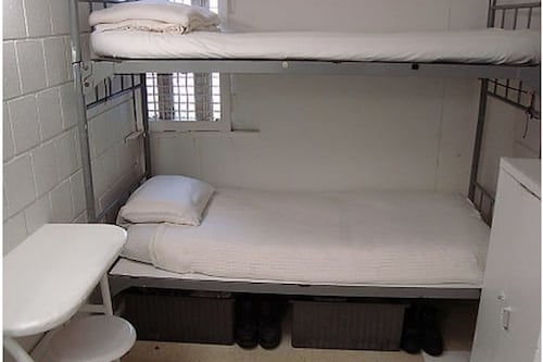Tenta il suicidio in carcere a Frosinone. Detenuto salvato dai poliziotti
