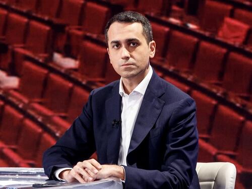 Luigi Di Maio, doccia fredda a Davos. Addio al posto da inviato Ue nel Golfo