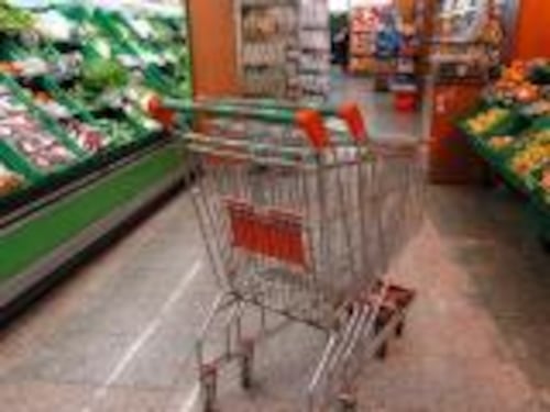 Crolla la spesa delle famiglie