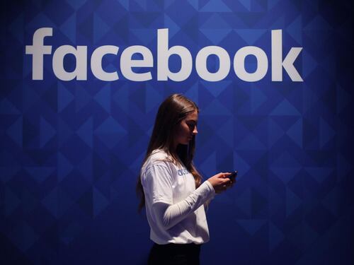 Terrorismo, violenza e porno: ecco le linee guida di Facebook