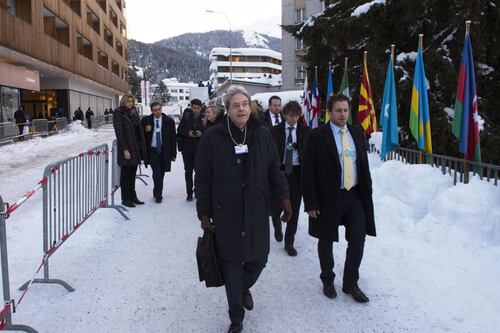 Gentiloni: no a una coalizione di governo con Berlusconi