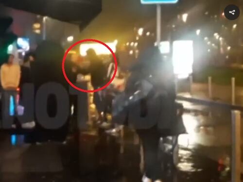 Il solito Fabrizio Corona, rissa sfiorata davanti alla discoteca: "Torno in galera ma..."