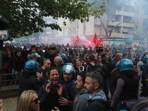 Casal Bruciato, tensione al presidio antifascista