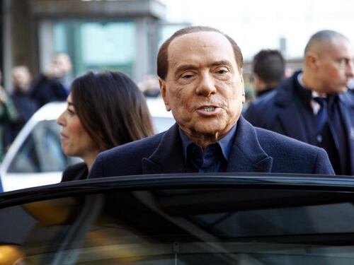 Elezioni, Berlusconi vola nei sondaggi: "Vittoria vicina"