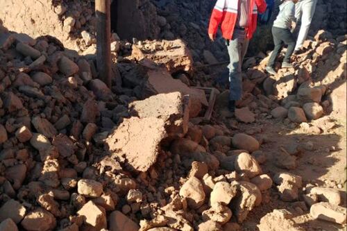 Il terremoto in Iran fa decine di feriti